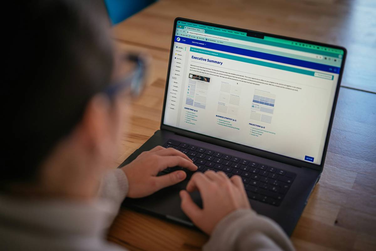 Chart showing increased engagement with interactive poll posts
