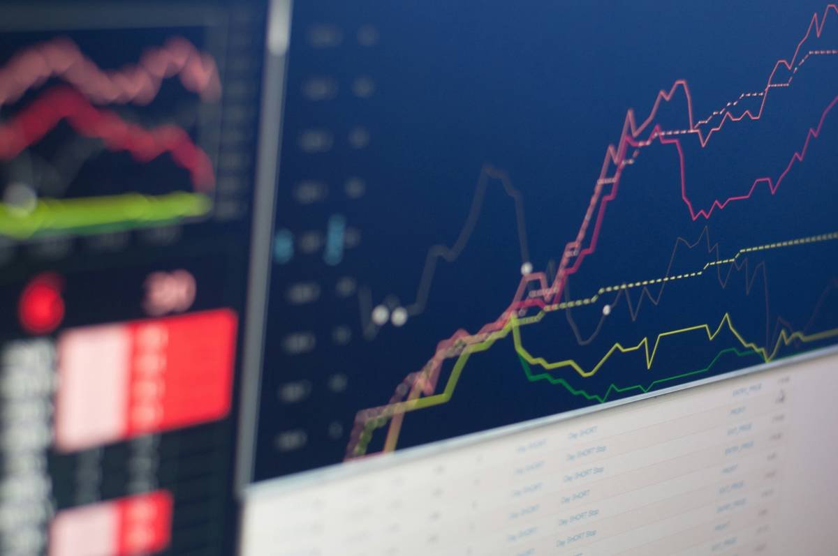 Why Your Social Media Posts Flop (And How the Right Stock Image Can Fix It)